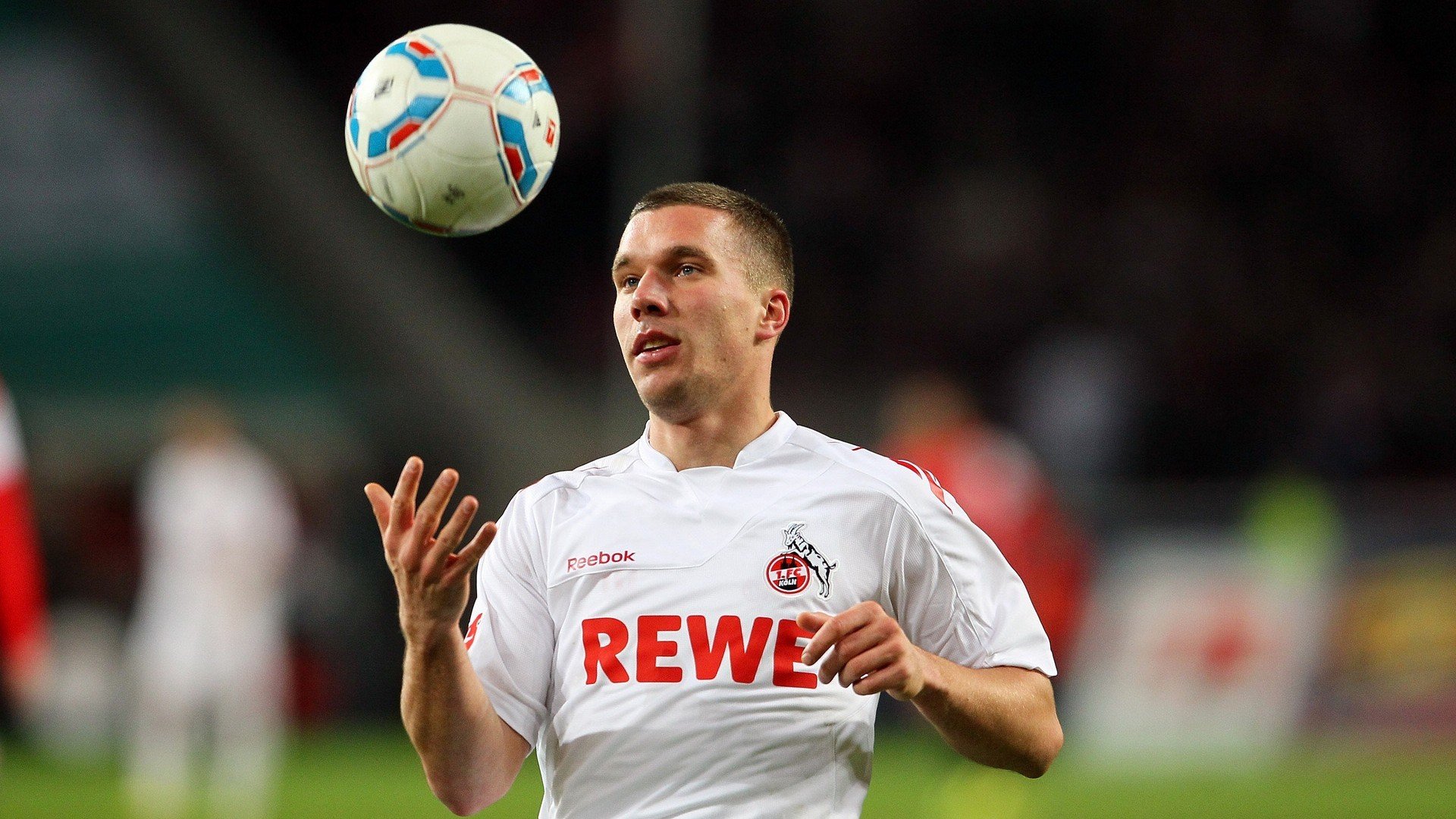 欧冠淘汰赛之夜，若日尼奥关键时刻站出来