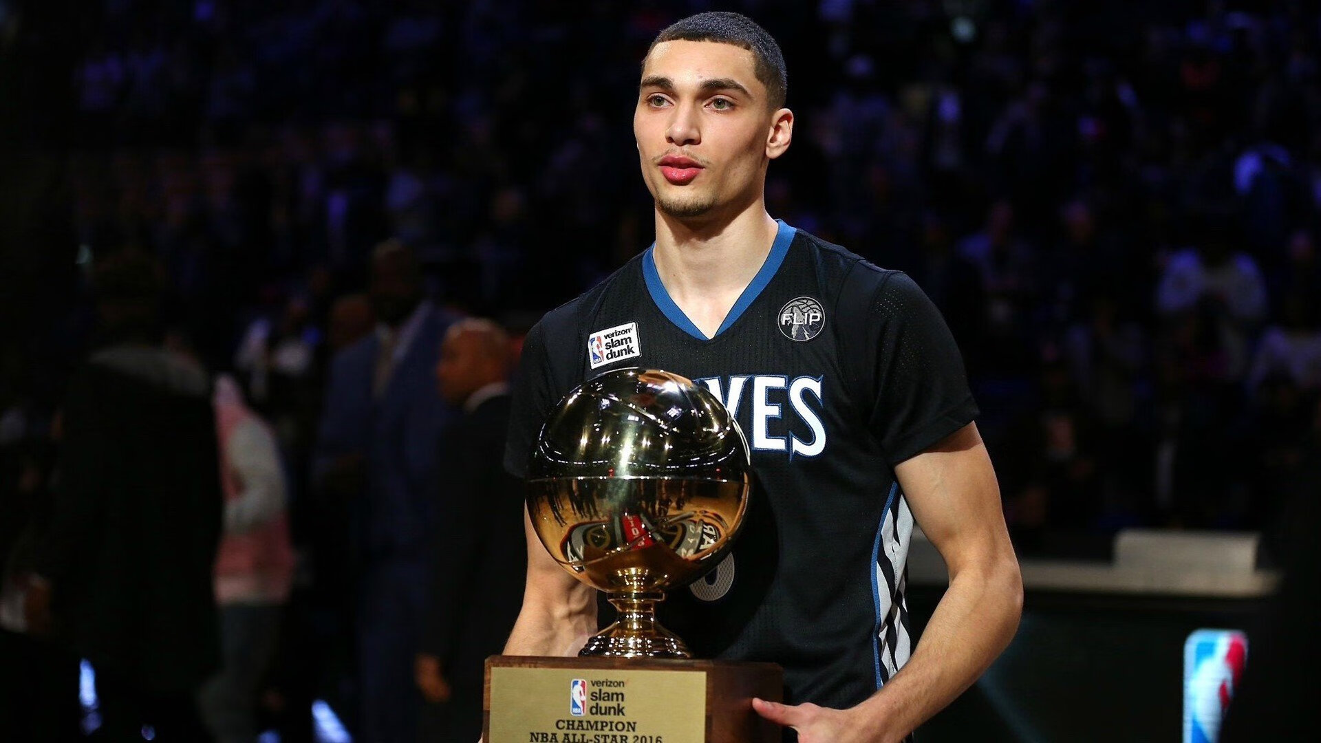 红土之王跨界征服，纳达尔澳网鏖战温网，惊艳四座的传奇转身